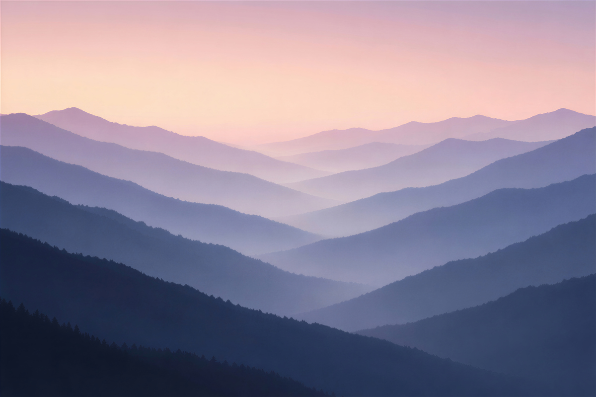 Fototapeten Bergschichten im Morgengrauen
